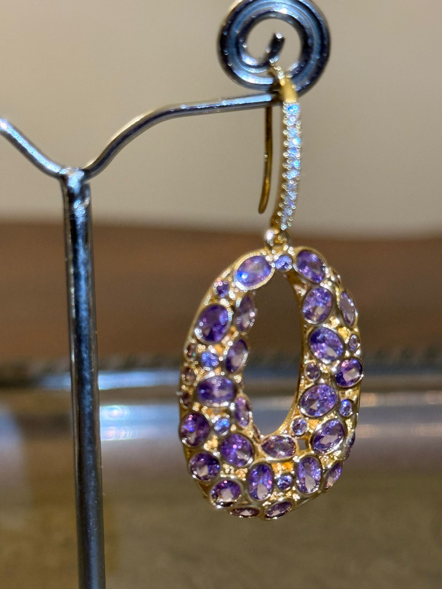 Orecchini pendenti in bronzo con cristalli ametista e monachina con zirconi