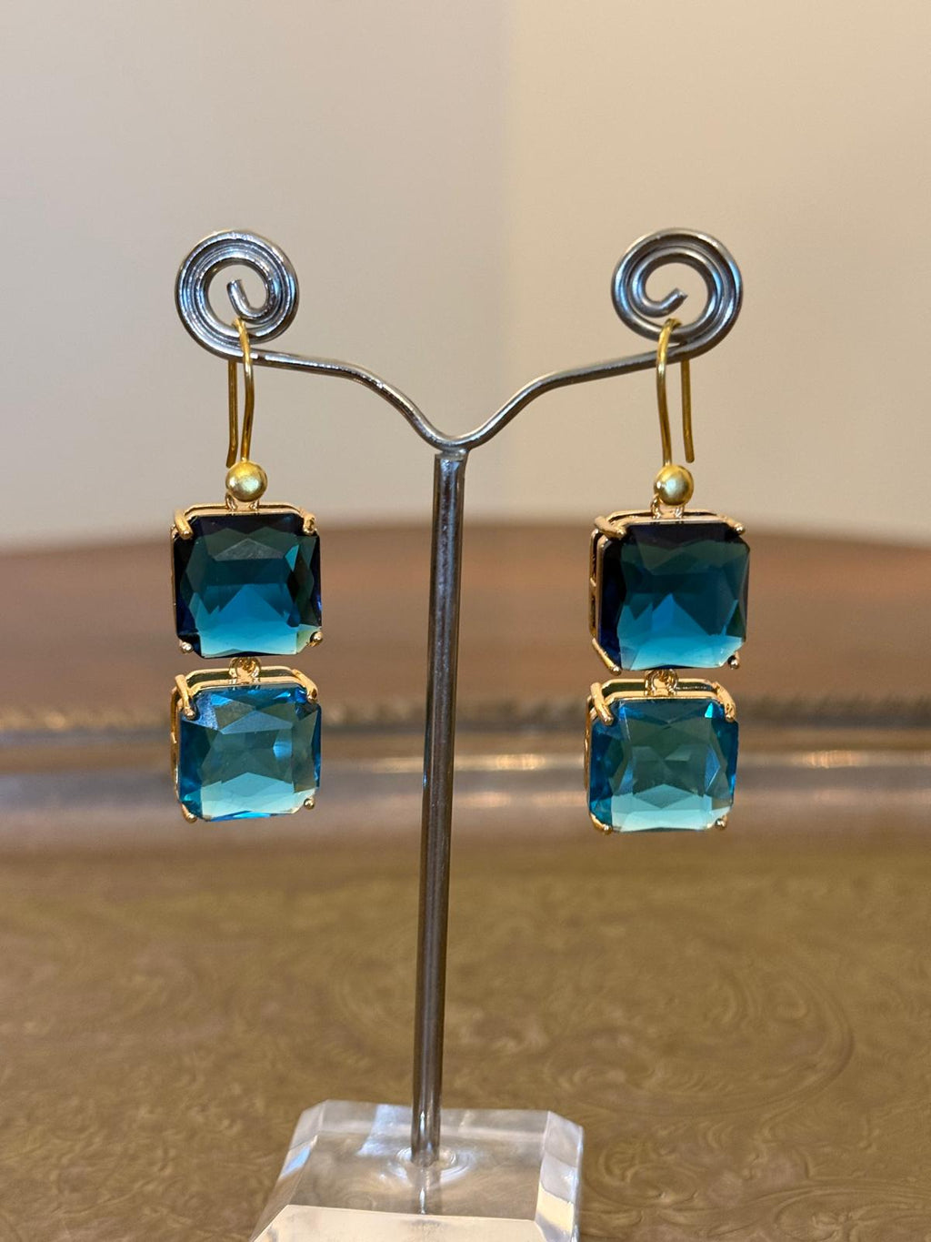 Orecchini pendenti con doppio cristallo azzurro